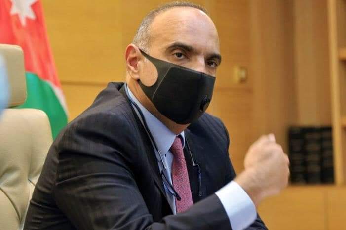 هل سيتم الاستمرار بالعمل بقانون الدفاع؟