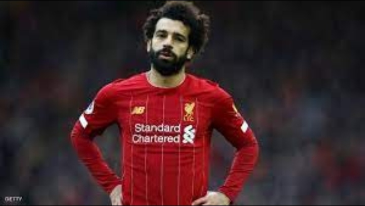 قبل رحيله | محمد صلاح يفجر أزمة في ليفربول